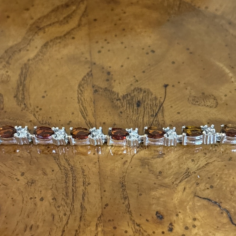 Vintage Avon Silver Tone Tennis Bracelet Garnet And Clear Rhinestone 8.5" - Picture 4 of 5
